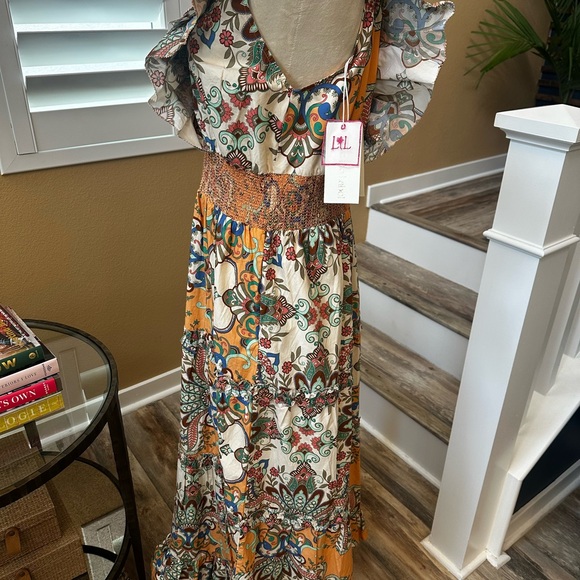 Love The Label - Floral Ruffle Maxi Dress - Multicolor - Picture 2 of 5